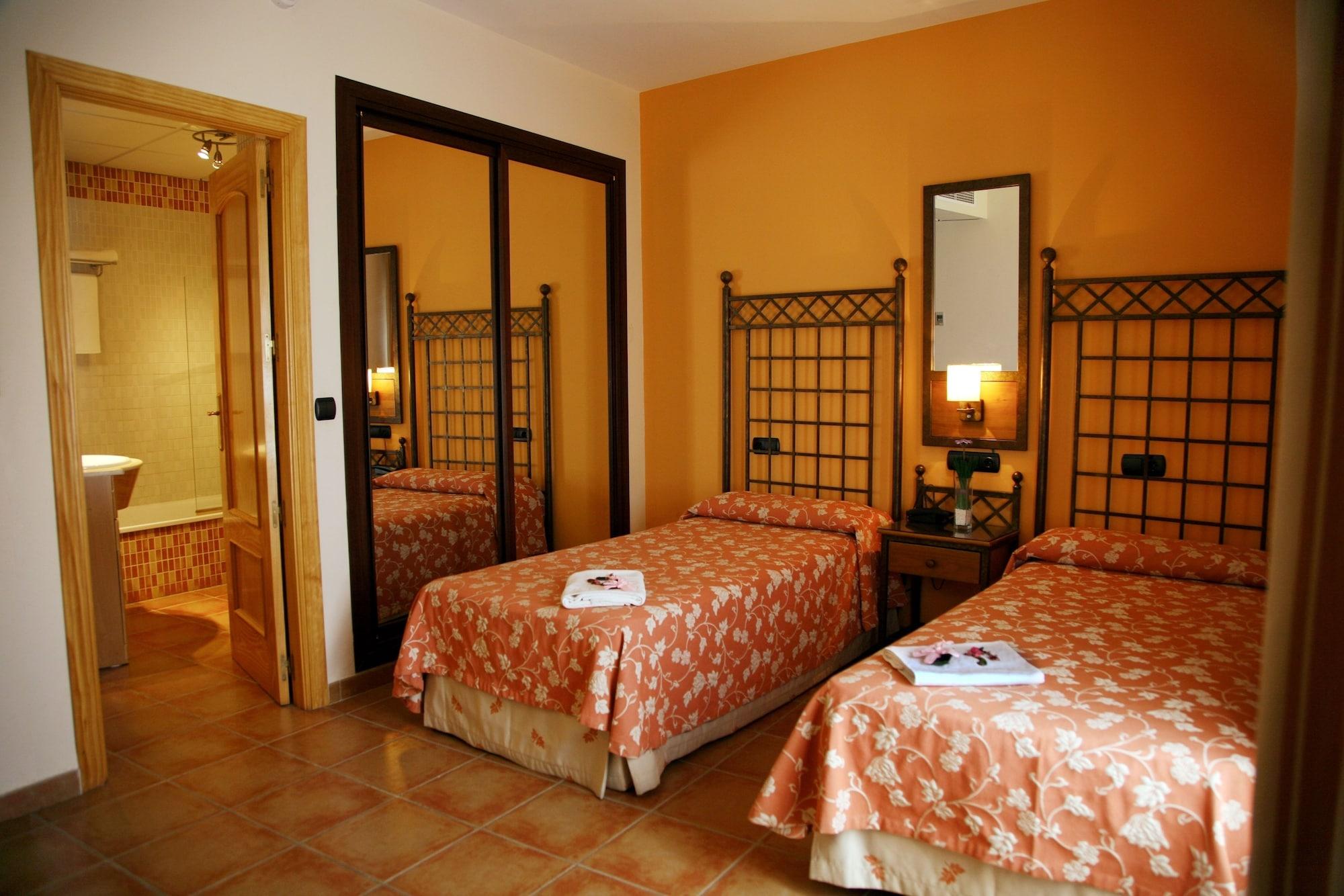 Ele Santabarbara Hotel Castilleja de la Cuesta Luaran gambar