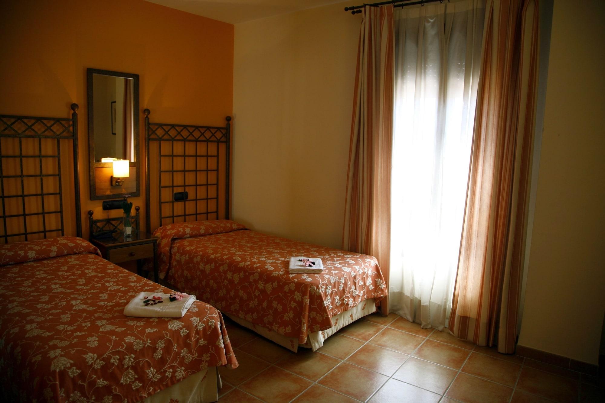 Ele Santabarbara Hotel Castilleja de la Cuesta Luaran gambar